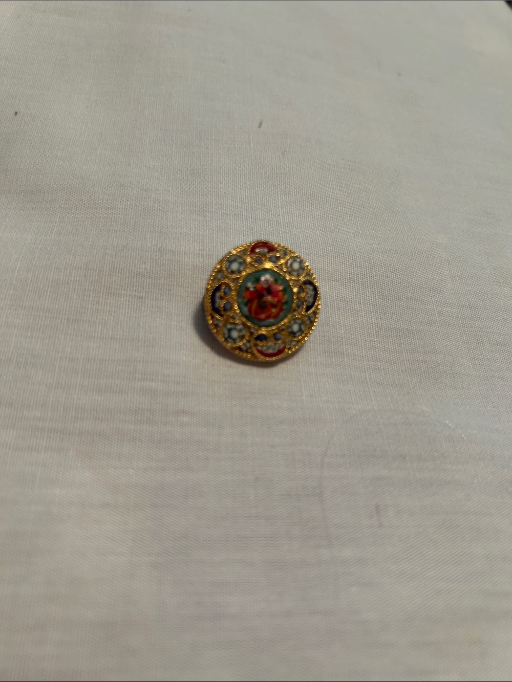 Vintage Micro Mosaic Round brooch with Trumpet Clasp